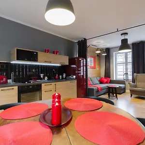 Classy Old Town Apartament